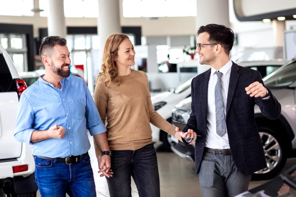 Automobilio pirkimo procesas salone integruotas su SDK ir skaitmeninėmis sistemomis